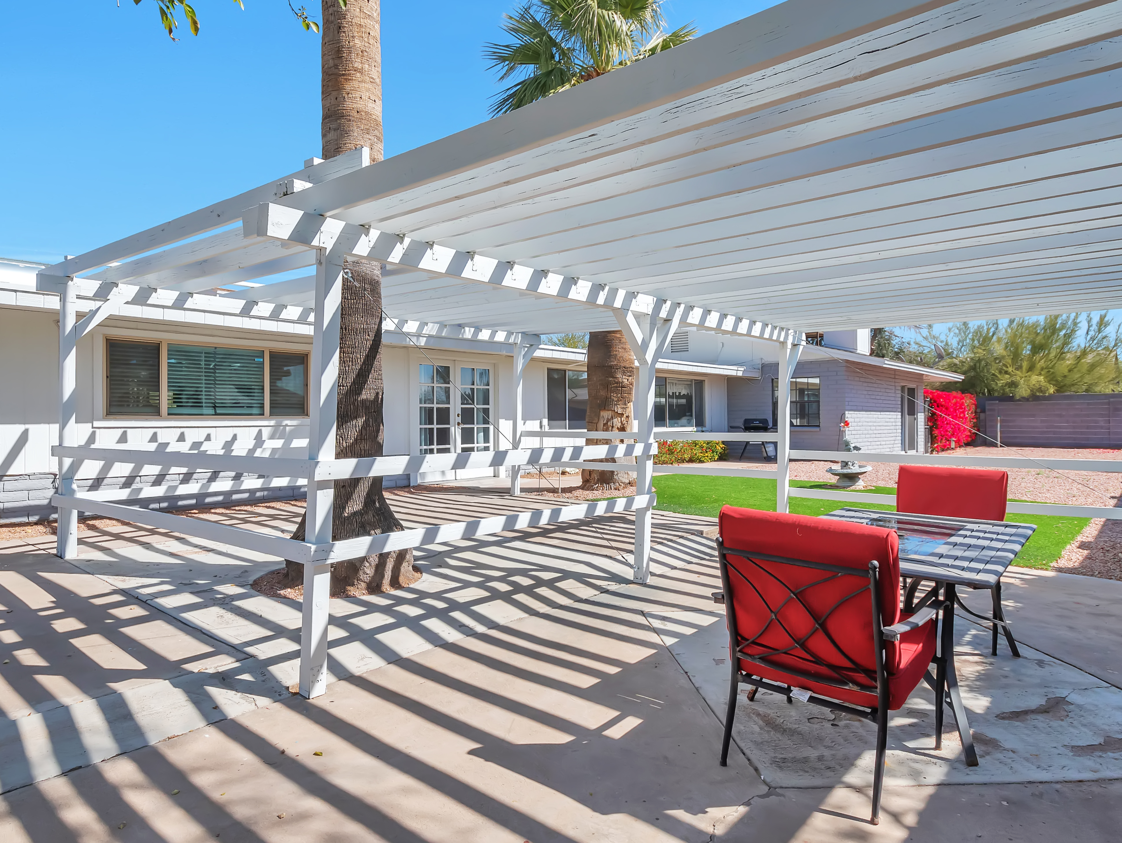 RED MOUNTAIN REFLECTIONS ASSISTED LIVING, INC